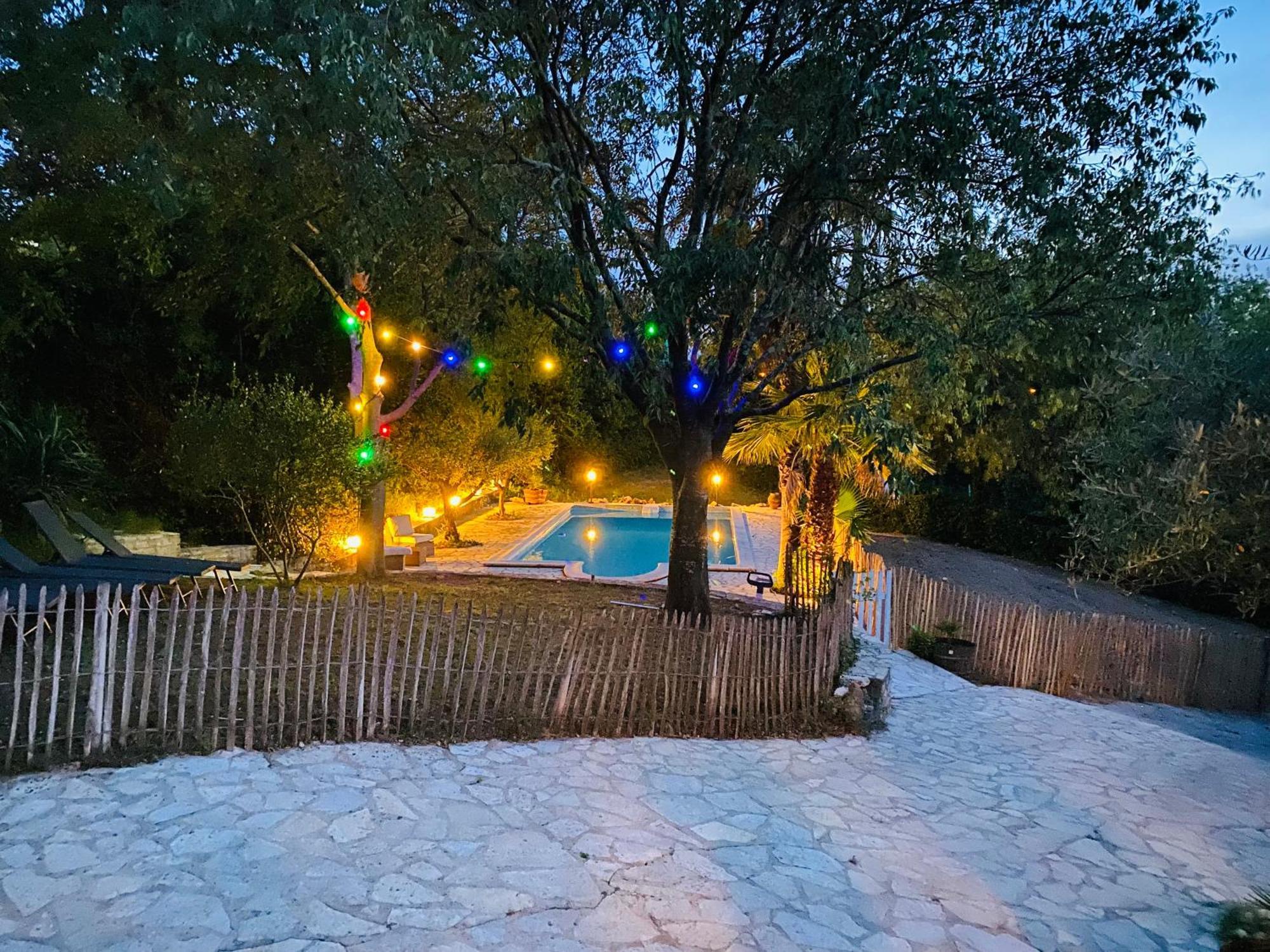 Magnifique Villa Typique Du Sud Avec Piscine Privee Et Jardin Mediterraneen Saint-Vincent-de-Barbeyrargues Экстерьер фото